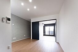 Lien広中新開 304 3階1LDKのリビング/ダイニング