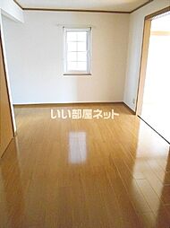 ヴィレッジ・ジュークＡ 101 1階2LDKのリビング/ダイニング