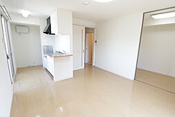 アステール 105 1階1LDKのリビング/ダイニング