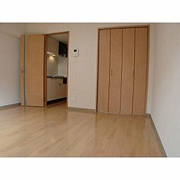 プリミエール矢田 401 4階1Kのリビング/ダイニング