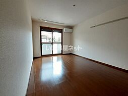 ラクア安朱 102 1階1Kのリビング/ダイニング