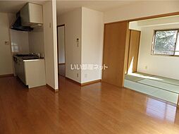 アヴァンス八幡 405 4階3LDKのリビング/ダイニング