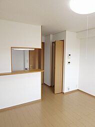 サンリット・パーク 205 2階1LDKのリビング/ダイニング