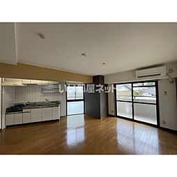 ヴィアーレマルフク南館 201 2階3SLDKのリビング/ダイニング