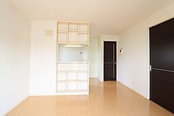 フローラコート 205 2階2LDKのリビング/ダイニング