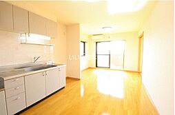 東武伊勢崎線 太田駅 徒歩38分の賃貸マンション 3階2LDKのリビング/ダイニング