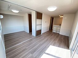 ロベッタ 201 2階1LDKのリビング/ダイニング