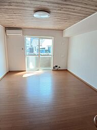 インフィニティー 103 1階ワンルームのリビング/ダイニング