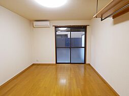 フラッティ堀川高辻 101 1階1Kのリビング/ダイニング