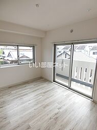 ラグナ南が丘 303 3階1Kのリビング/ダイニング