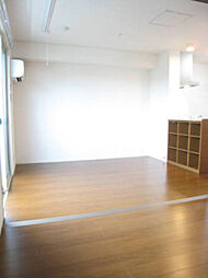 オネスティ 103 1階1LDKのリビング/ダイニング