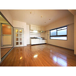 ジュネス21 201 2階3LDKのリビング/ダイニング