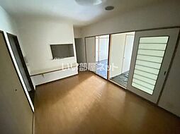 リベラル本町 101 1階3LDKのリビング/ダイニング