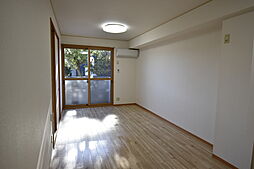 ヴァン プレミール 101 1階2LDKのリビング/ダイニング