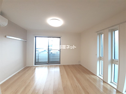 ベレオたまも 202 2階1LDKのリビング/ダイニング