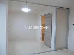 Ｄーｒｏｏｍ東泉町　Ａ 307 3階1LDKのリビング/ダイニング