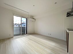 アリビオ 102 1階ワンルームのリビング/ダイニング