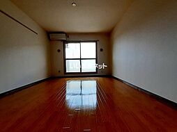 グランヴォワリエ 106 1階1Kのリビング/ダイニング