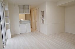 ディーシャンブル大黒田 102 1階2LDKのリビング/ダイニング