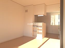 メゾン・ド・グリシーヌ 205 2階1LDKのリビング/ダイニング