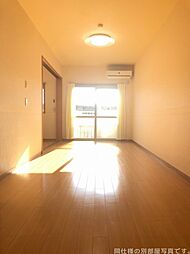 マエストロ伊勢 203 2階1LDKのリビング/ダイニング