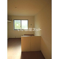 ニホコーポラスIII 108 1階ワンルームのリビング/ダイニング