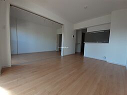 エムズフェルト 大在北 205 2階1LDKのリビング/ダイニング