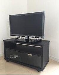 ko-kin.HOUSE IMARIII 204 2階ワンルームのリビング/ダイニング