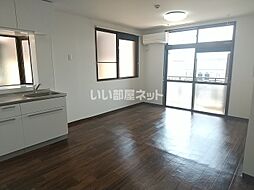 ボンヌール・オカダ 303 3階2LDKのリビング/ダイニング