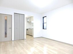 ヴィラ西福原　C棟 C201 2階2LDKのリビング/ダイニング