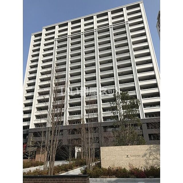 4 / 19
