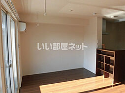 オリンポス 103 1階1LDKのリビング/ダイニング