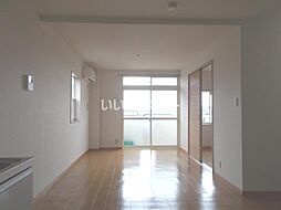 メゾンドリーム 201 2階1LDKのリビング/ダイニング