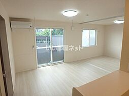 ＤーＲＯＯＭ新庄町 101 1階1LDKのリビング/ダイニング