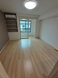 グランフラーヴ東仁井令 104 1階ワンルームのリビング/ダイニング