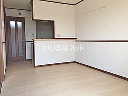 グランフォーレタウン 102 1階1LDKのリビング/ダイニング