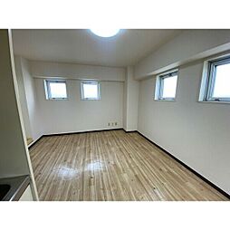 スタジオ12 301 3階ワンルームのリビング/ダイニング