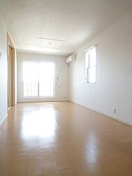 サニーレジデンスＮ 201 2階2LDKのリビング/ダイニング