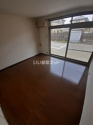 ノーブルC 102 1階1Kのリビング/ダイニング