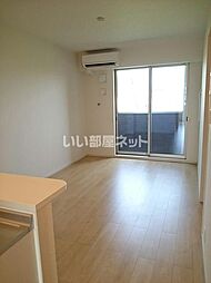 ミ　カーサ 102 1階1LDKのリビング/ダイニング