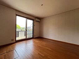 メゾン・ポレール 102 1階2LDKのリビング/ダイニング