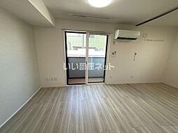 メゾンドローズ 102 1階1LDKのリビング/ダイニング