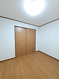 ロイヤルワン二本木 203 2階1DKのリビング/ダイニング