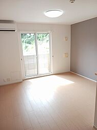 カルムII 105 1階ワンルームのリビング/ダイニング