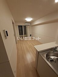 フォレスタα 105 1階1LDKのリビング/ダイニング