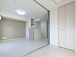 クオーレ 203 2階1LDKのリビング/ダイニング