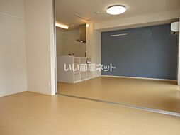 ベルヴィル　カメリア　A棟 A102 1階2LDKのリビング/ダイニング