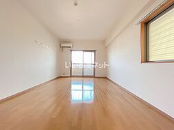 サンロイヤル三条 501 5階1Kのリビング/ダイニング