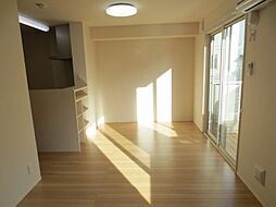 クレストラヴェール　I 102 1階2LDKのリビング/ダイニング