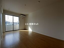 クレスト桜町 102 1階1Kのリビング/ダイニング